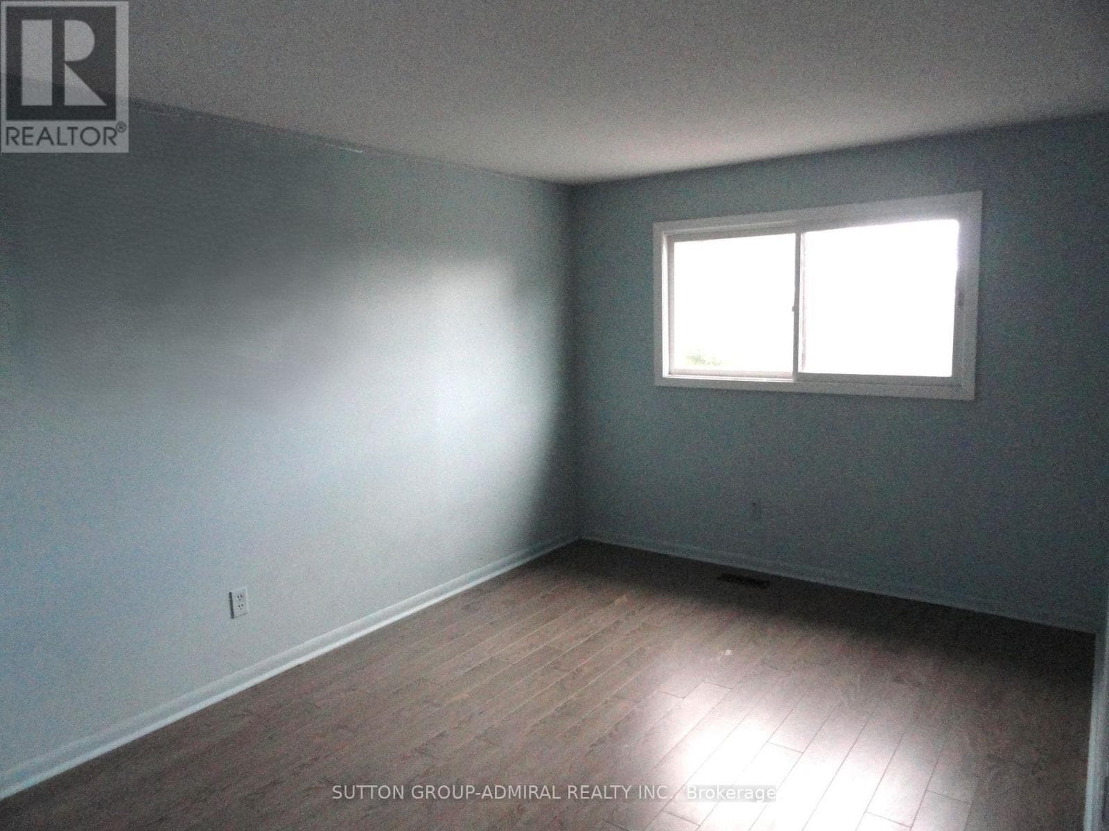 Photo of 228 ROYAL SALISBURY WAY