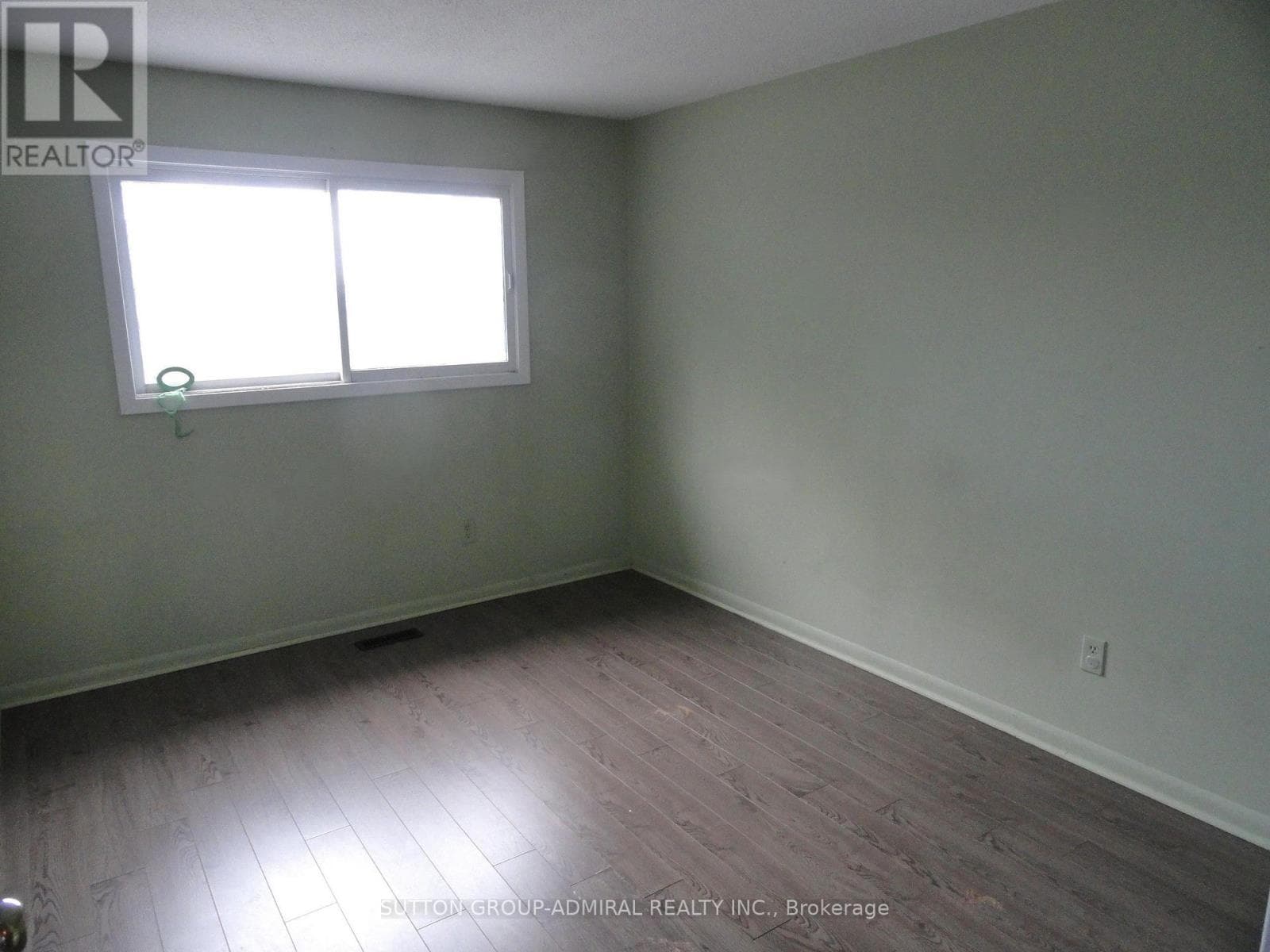 Photo of 228 ROYAL SALISBURY WAY