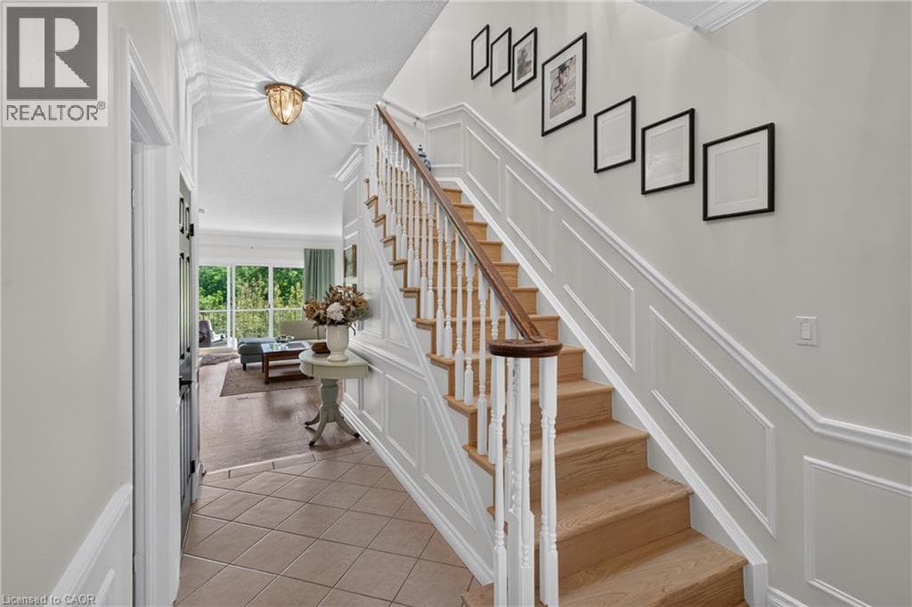 Photo of 112 FAIRWOOD Place W