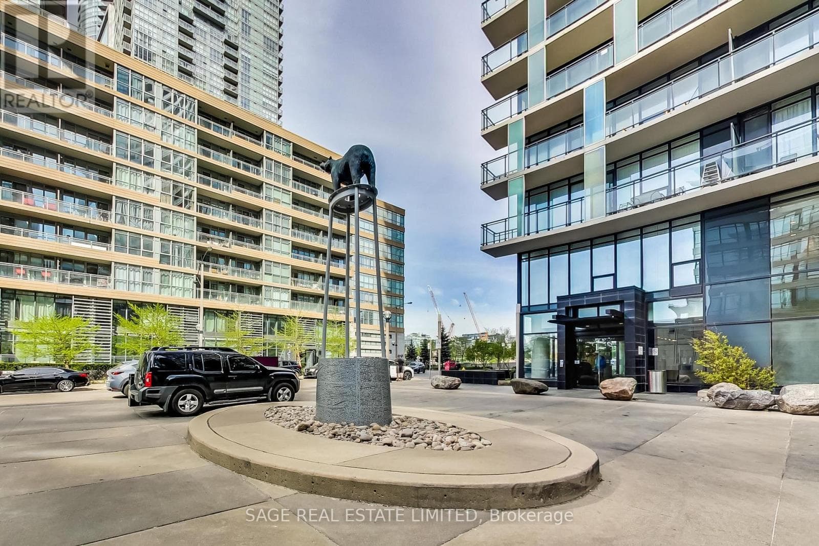 Photo of 2205 - 25 CAPREOL COURT