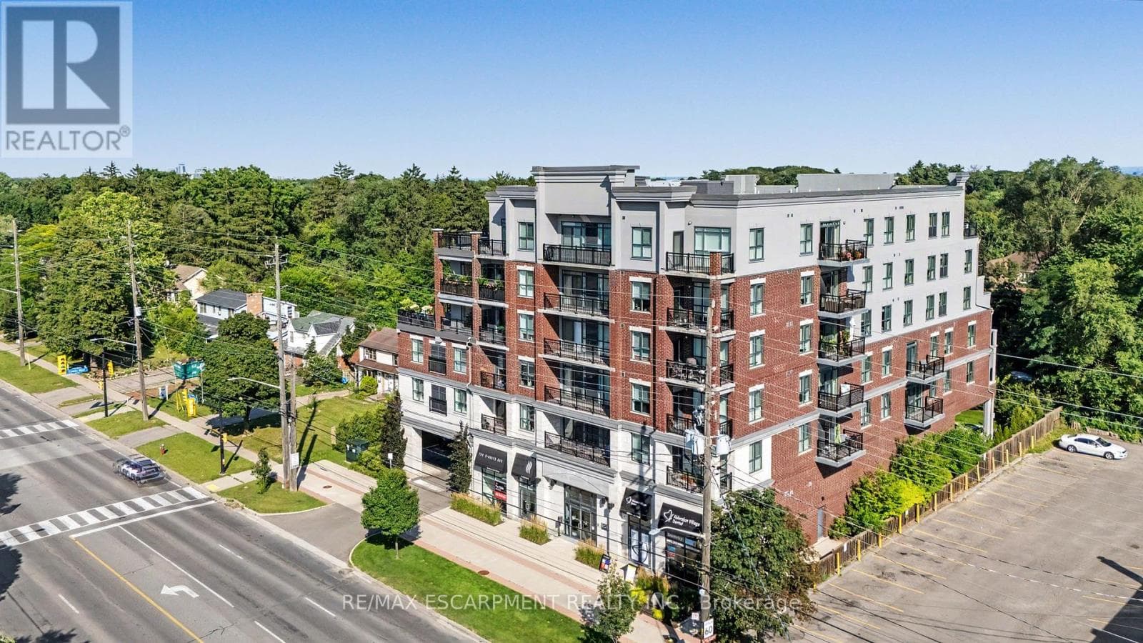 Photo of 206 - 34 PLAINS ROAD E