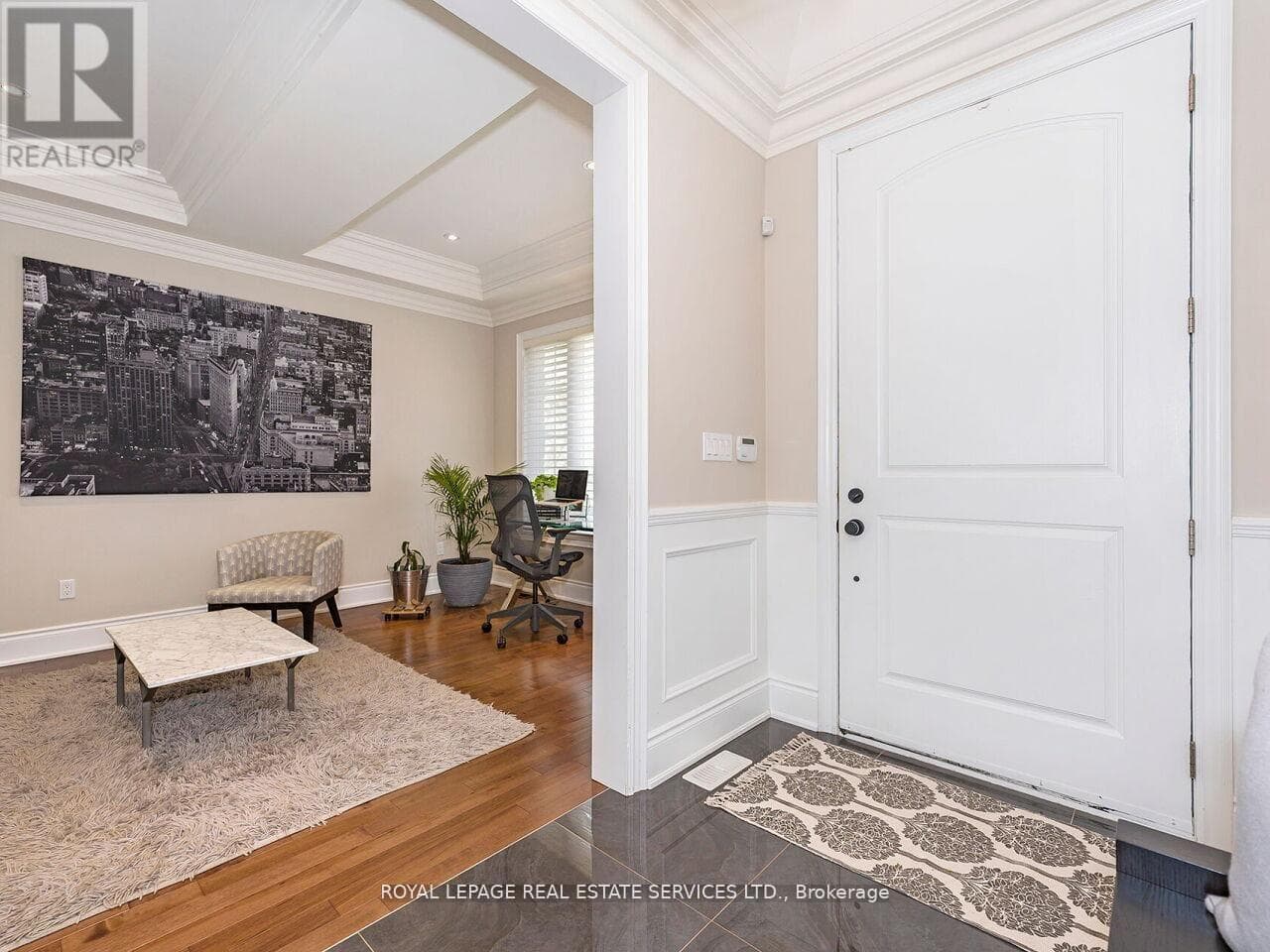 Photo of 24 JOPLING AVENUE N