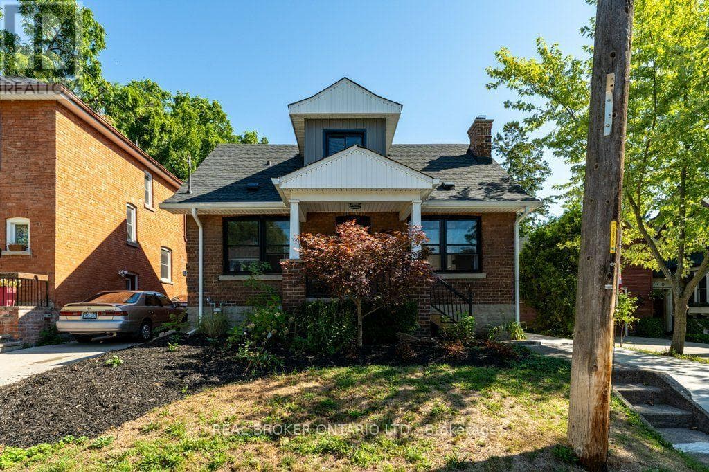 Photo of 493 CROSBY AVENUE
