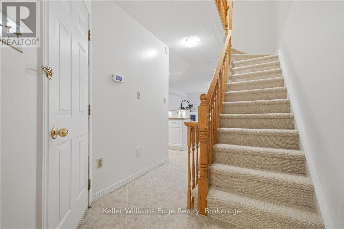 Photo of 20 - 2025 CLEAVER AVENUE
