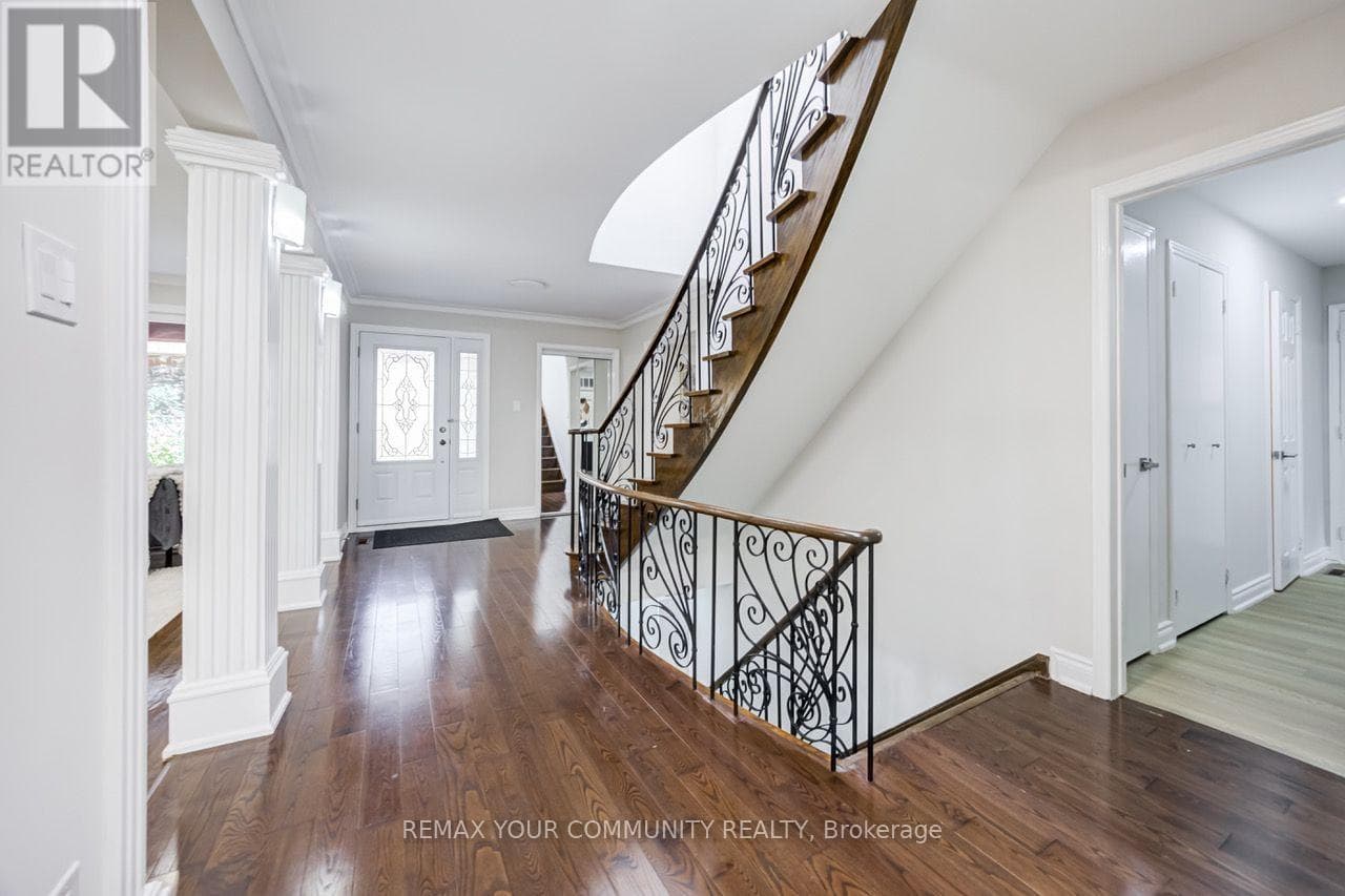 Photo of 31 CLOVERCREST ROAD