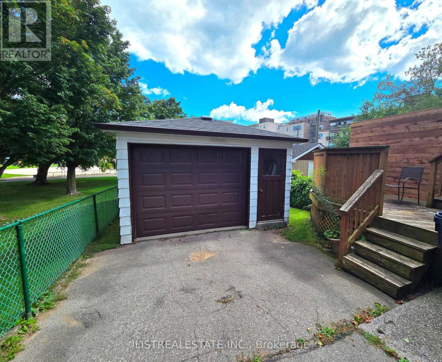 Photo of 213 BLANTYRE AVENUE