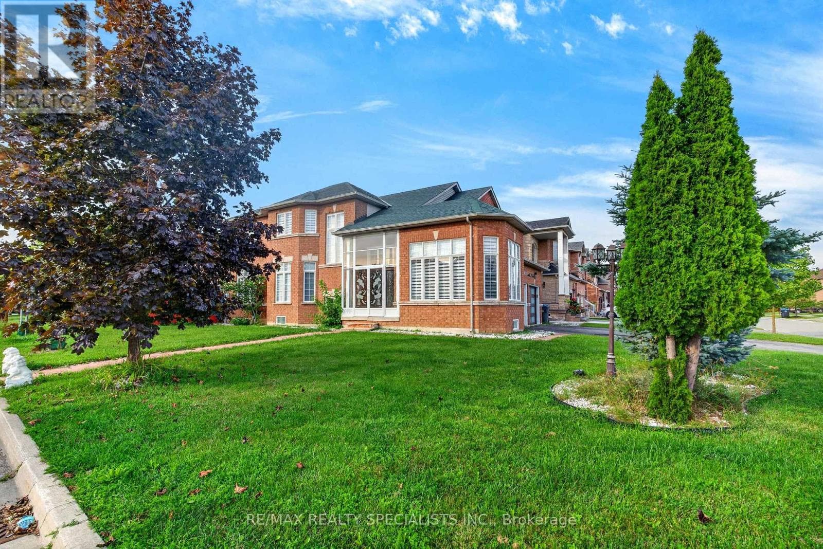 Photo of 3463 CRIMSON KING CIRCLE
