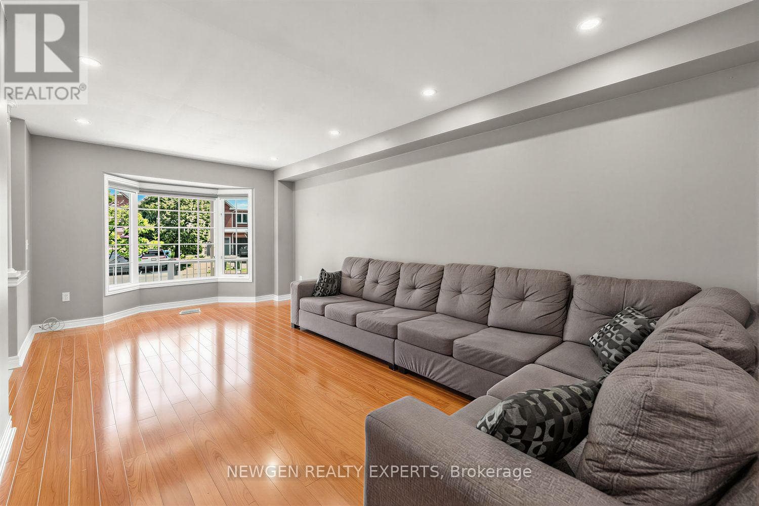 Photo of 10 CHECKERBERRY CRESCENT