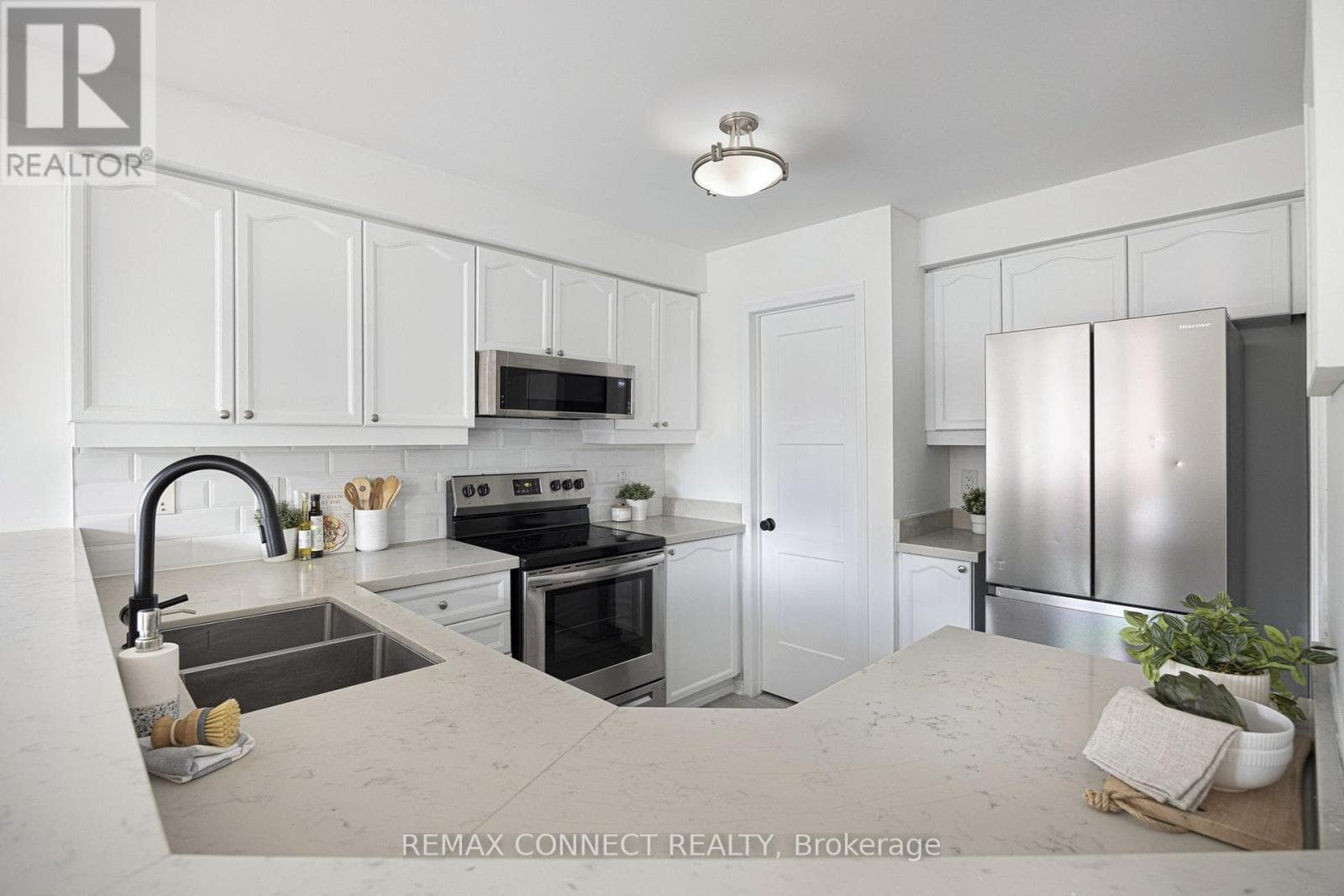 Photo of 3391 SOUTHWICK STREET