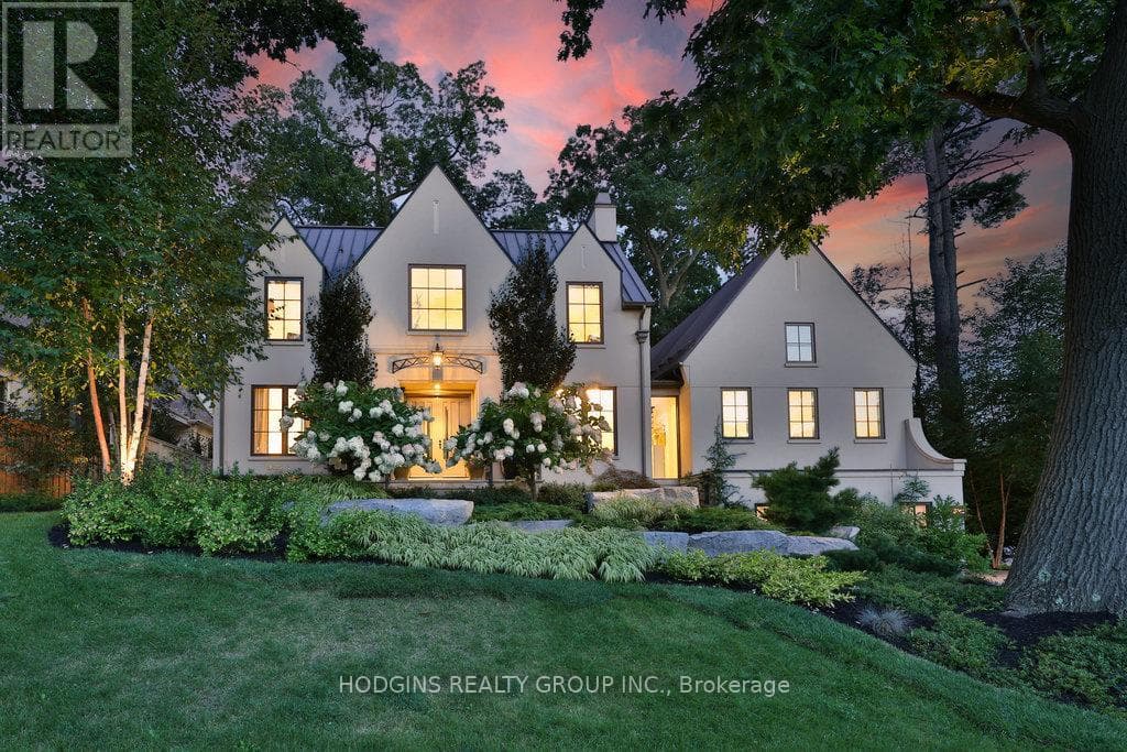 Photo of 238 MINEOLA ROAD W