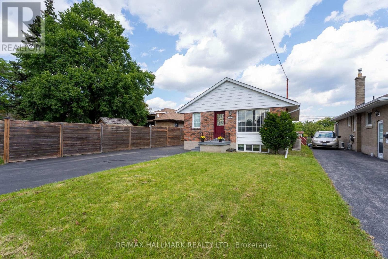 Photo of 1557 PHARMACY AVENUE