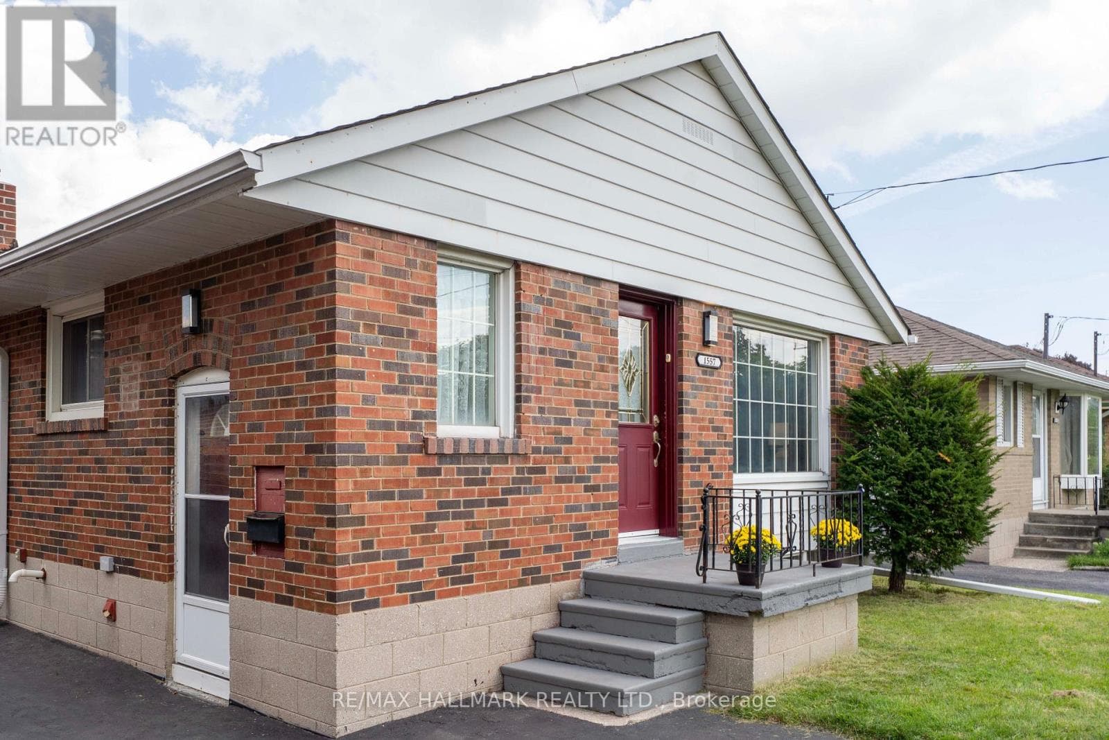 Photo of 1557 PHARMACY AVENUE