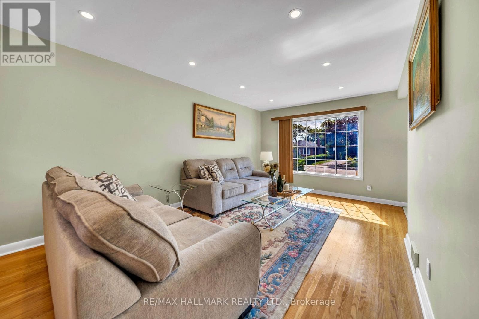 Photo of 1557 PHARMACY AVENUE