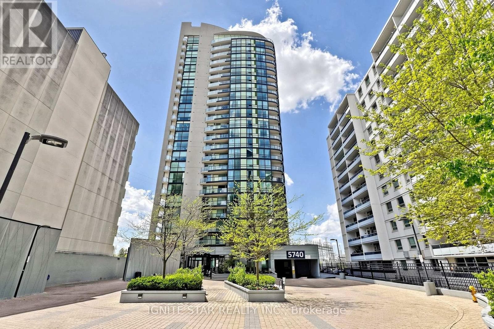 Photo of 1201 - 5740 YONGE STREET