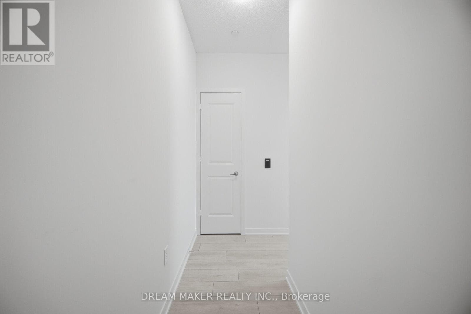 Photo of 511 - 38 ANNIE CRAIG DRIVE