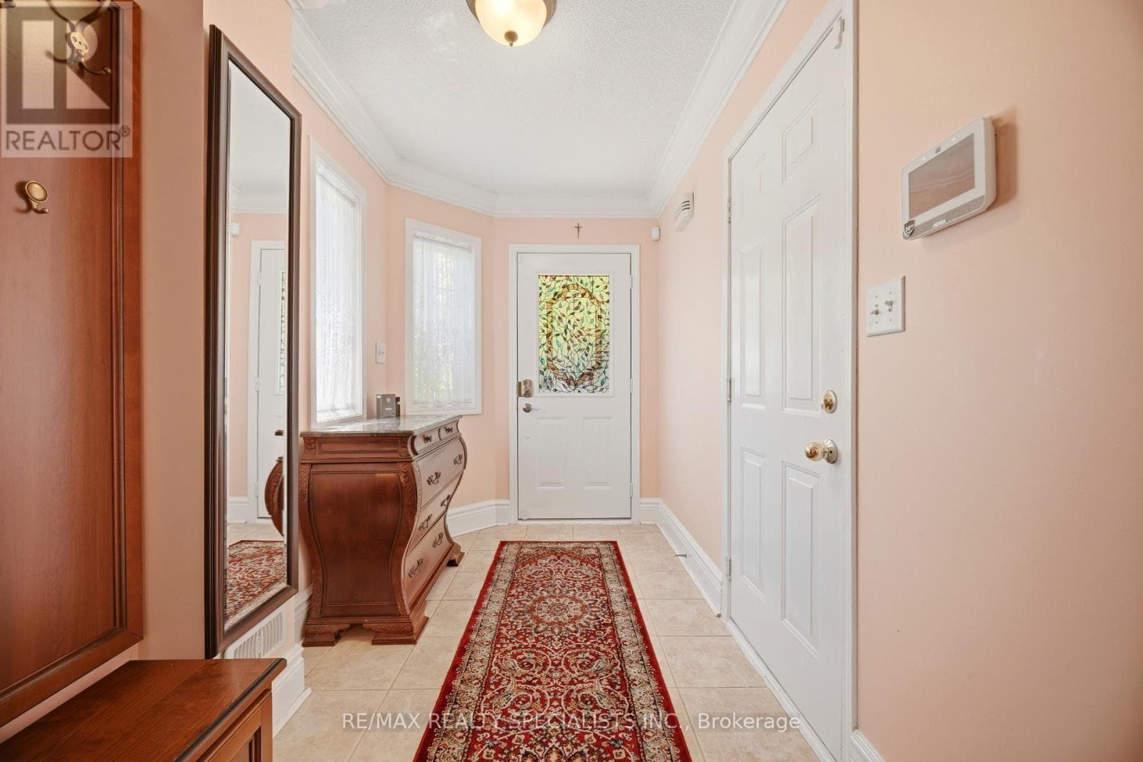 Photo of 1 - 3071 TREADWELLS DRIVE