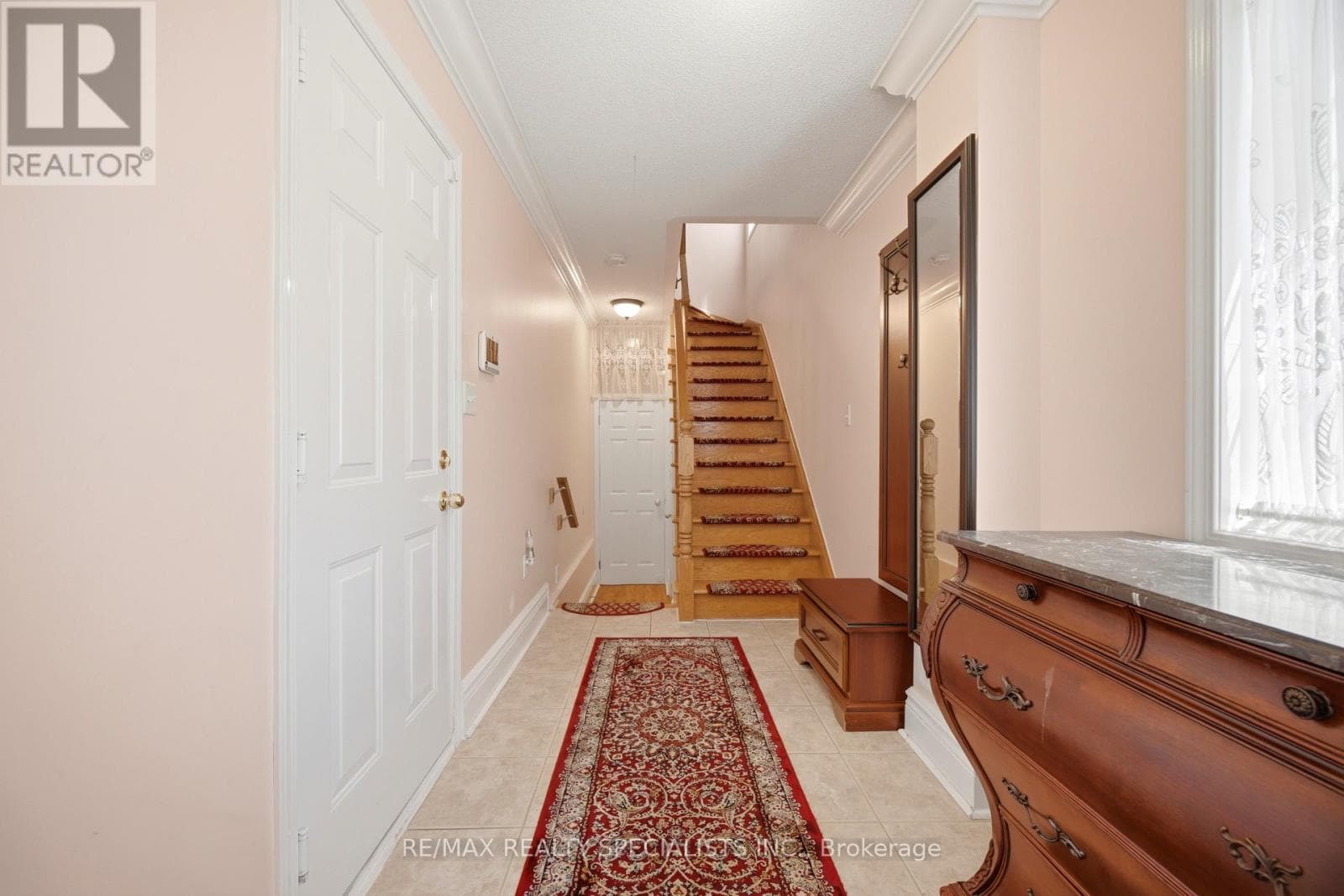 Photo of 1 - 3071 TREADWELLS DRIVE