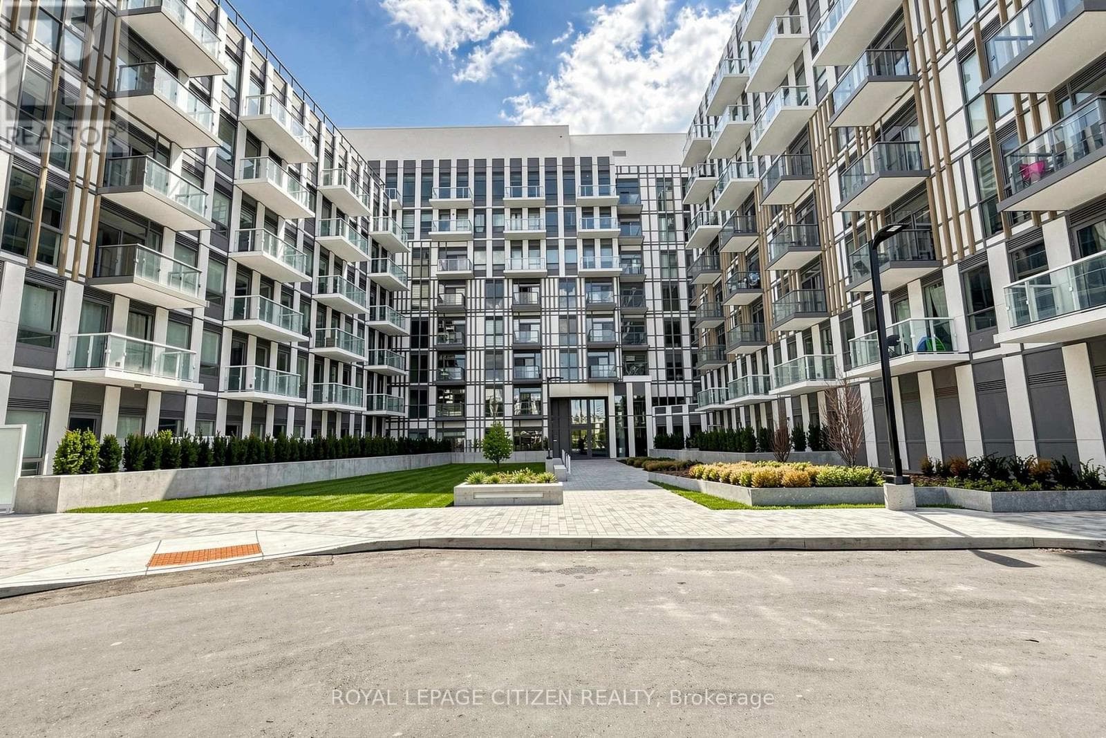 Photo of 254 - 1005 DUNDAS STREET E