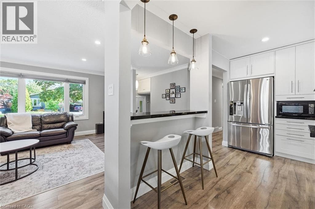 Photo of 2120 CAVENDISH Drive