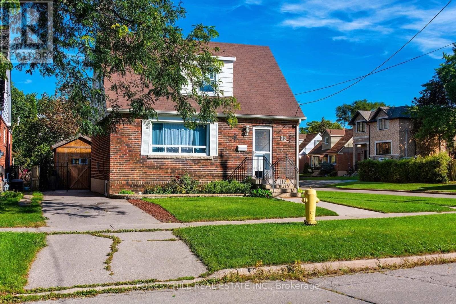 Photo of 32 STAMFORD SQUARE N