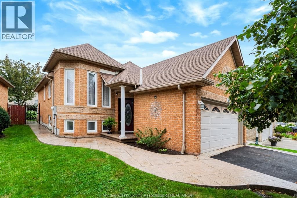 Photo of 43 SPRINGVIEW DRIVE