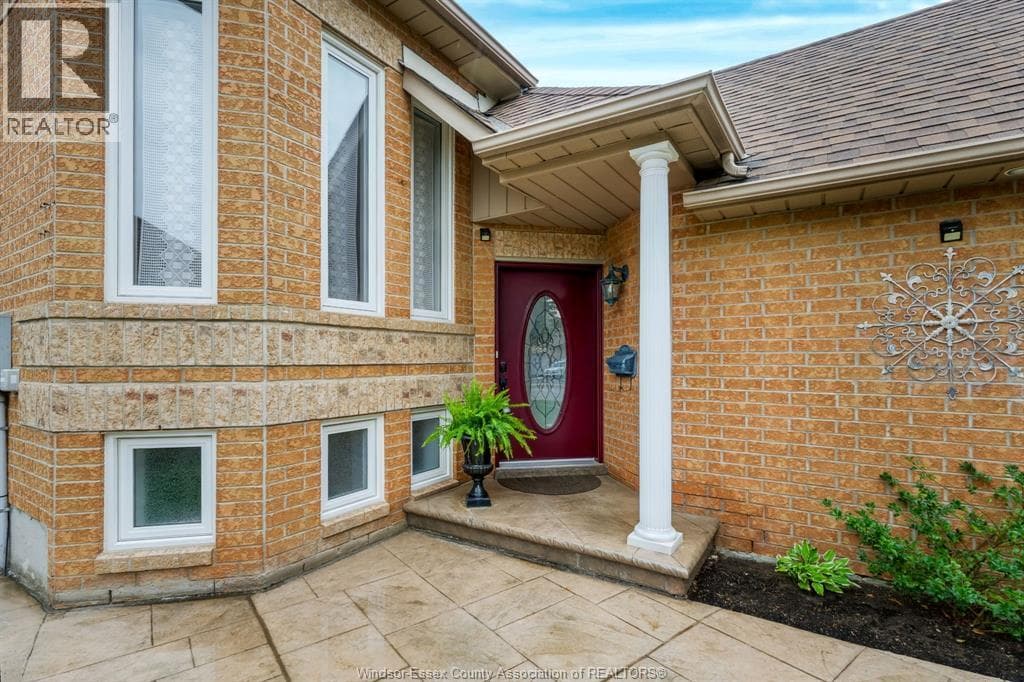 Photo of 43 SPRINGVIEW DRIVE