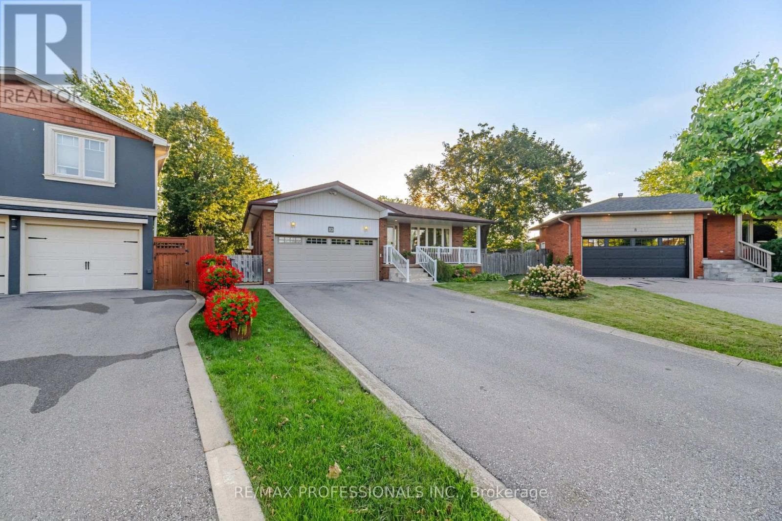 Photo of 10 HOPEDALE COURT