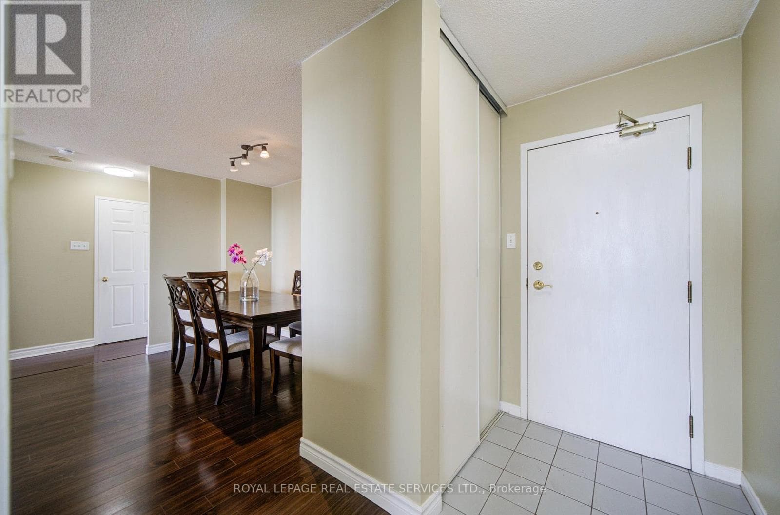 Photo of 2010 - 400 WEBB DRIVE