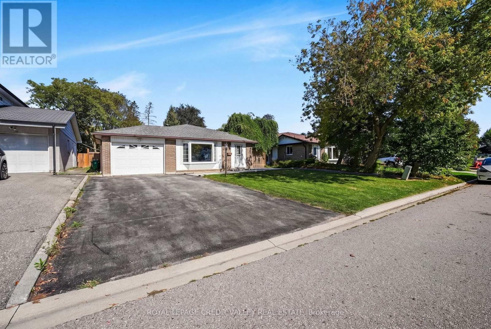Photo of 16 LOCKTON CRESCENT