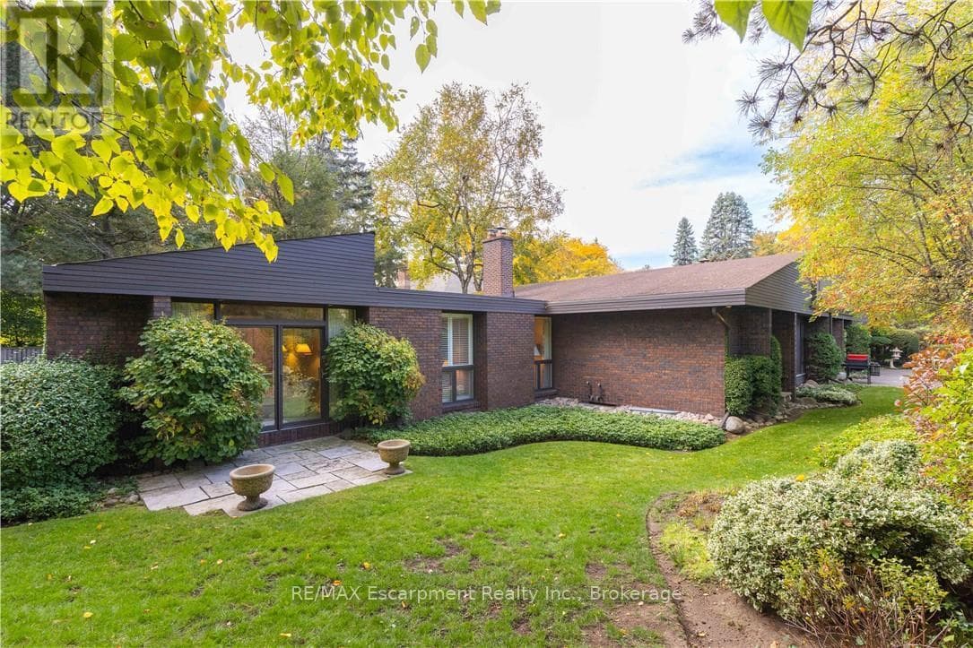 Photo of 1168 CAREY ROAD