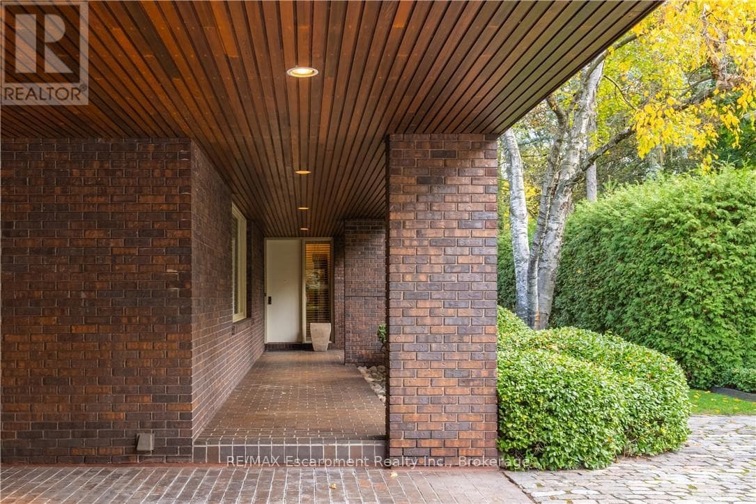 Photo of 1168 CAREY ROAD