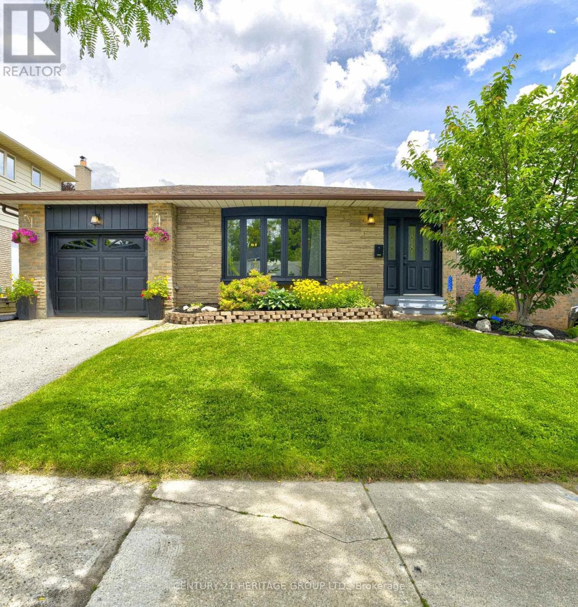 Photo of 2379 DUNCASTER DRIVE