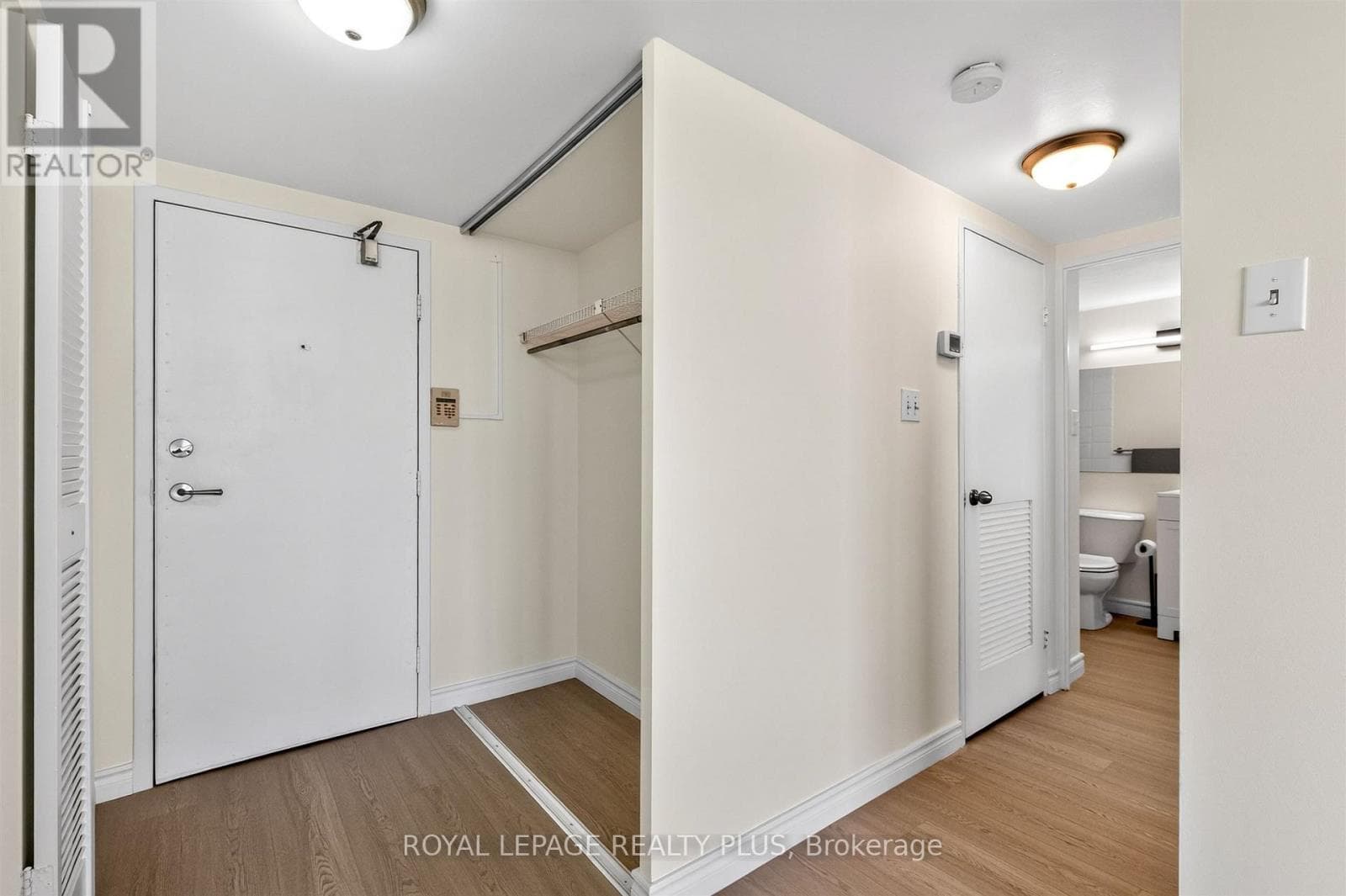 Photo of 1608 - 1333 BLOOR STREET