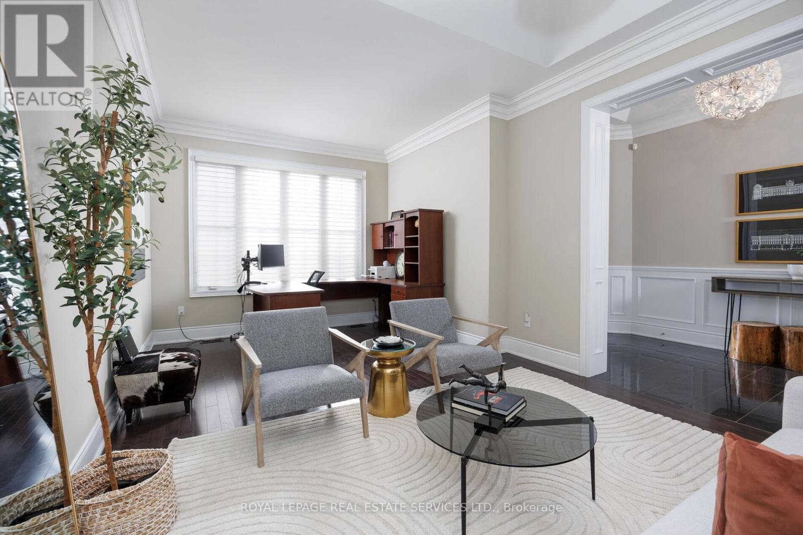 Photo of 125 PALISER COURT