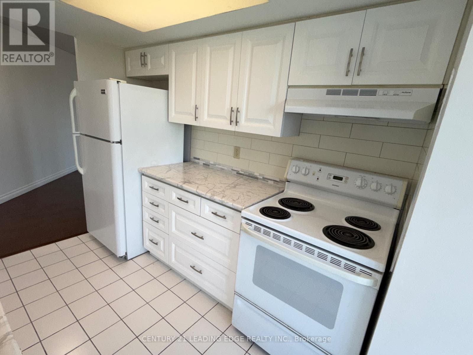 Photo of 422 - 11753 SHEPPARD AVENUE E