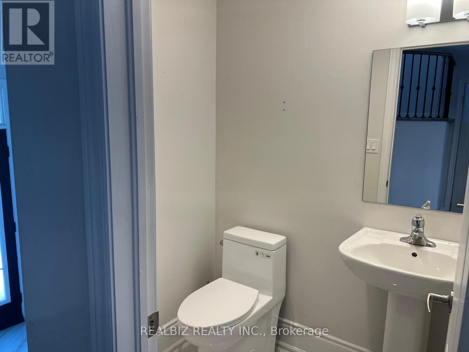 Photo of 2 BRAMOAK CRESCENT