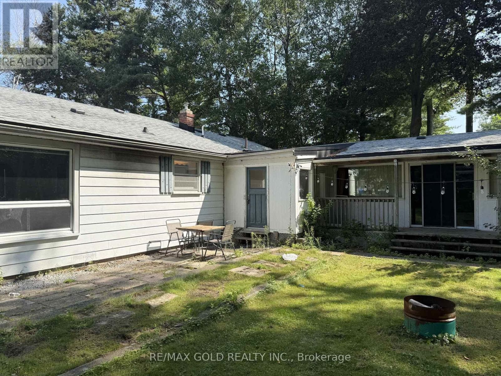 Photo of 366 BEECHGROVE DRIVE