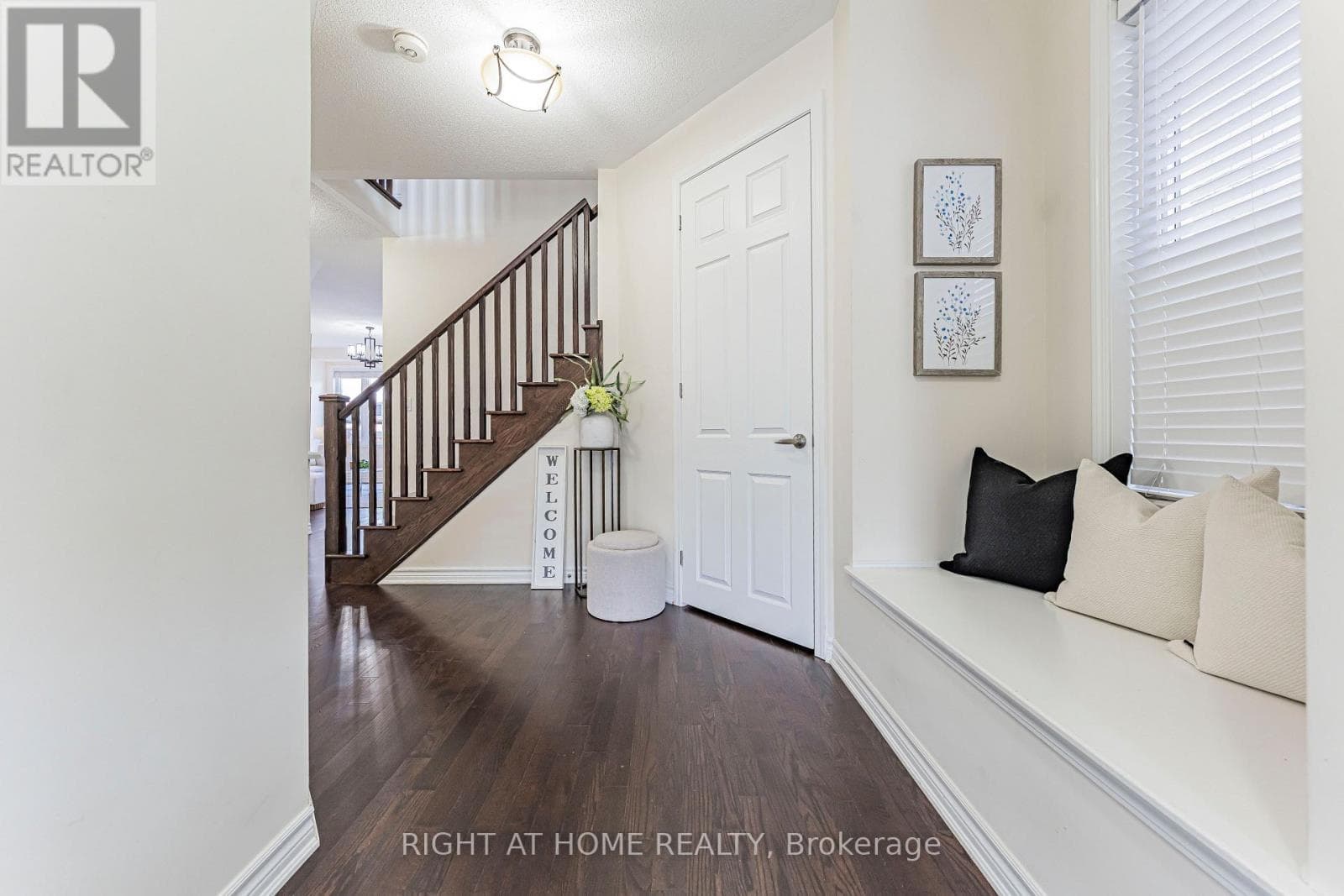 Photo of 1249 LEGER WAY