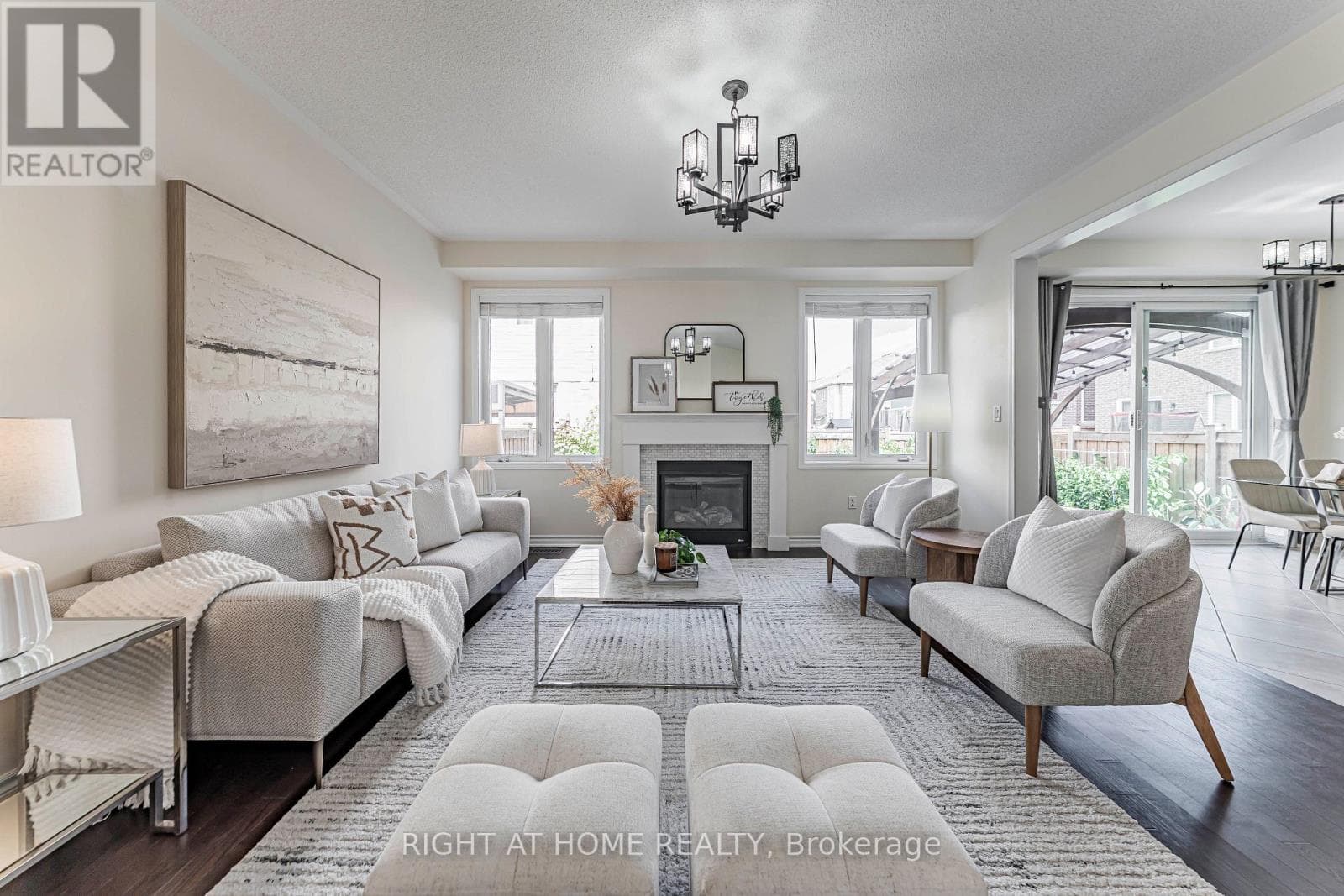 Photo of 1249 LEGER WAY