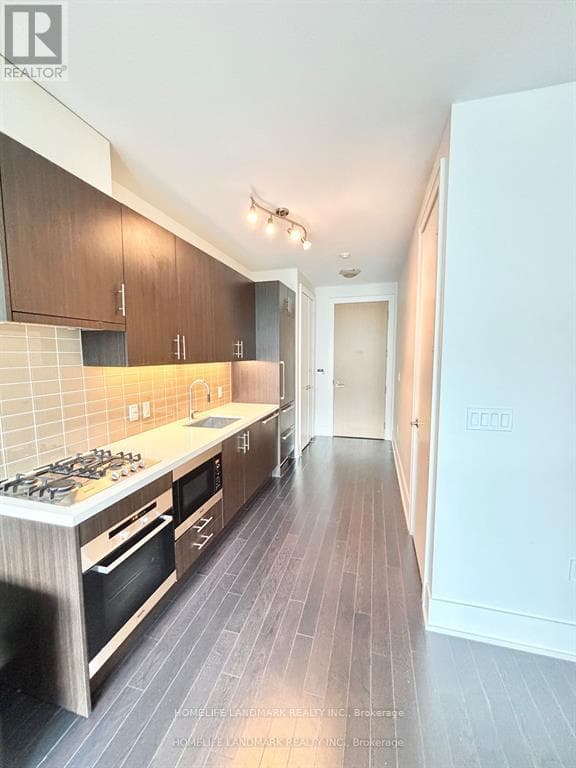 Photo of 1029 - 39 QUEENS QUAY E