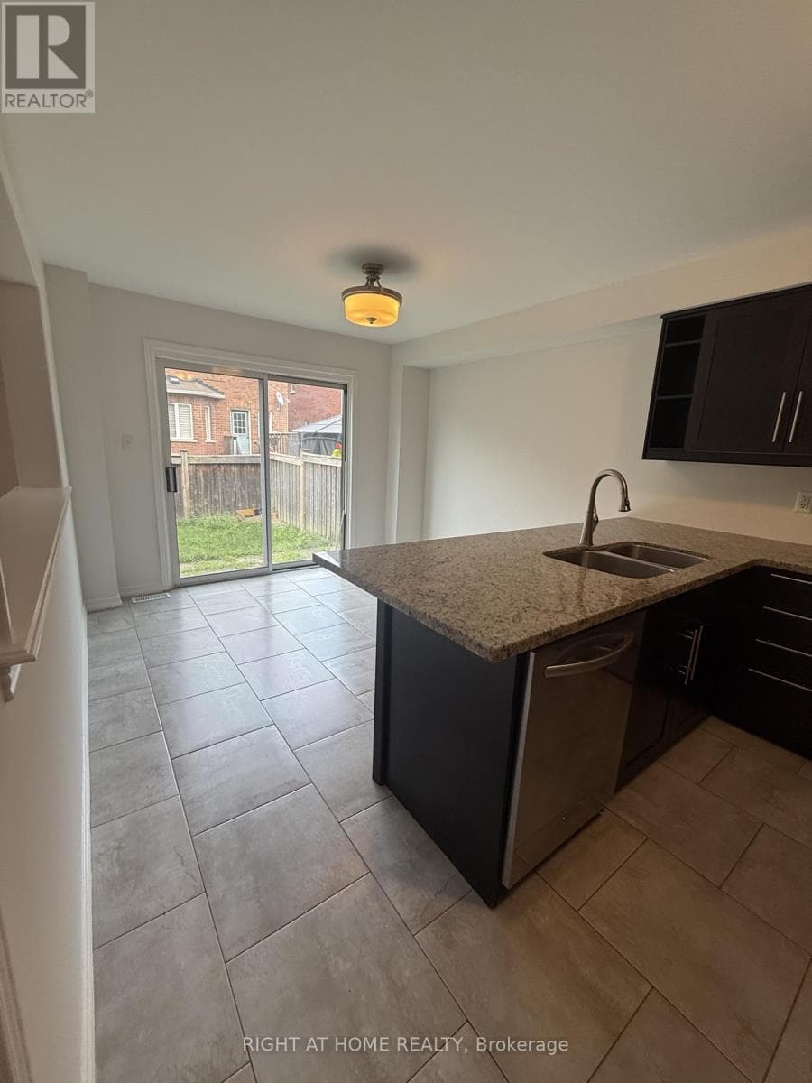 Photo of 427 CHANDLER CRESCENT
