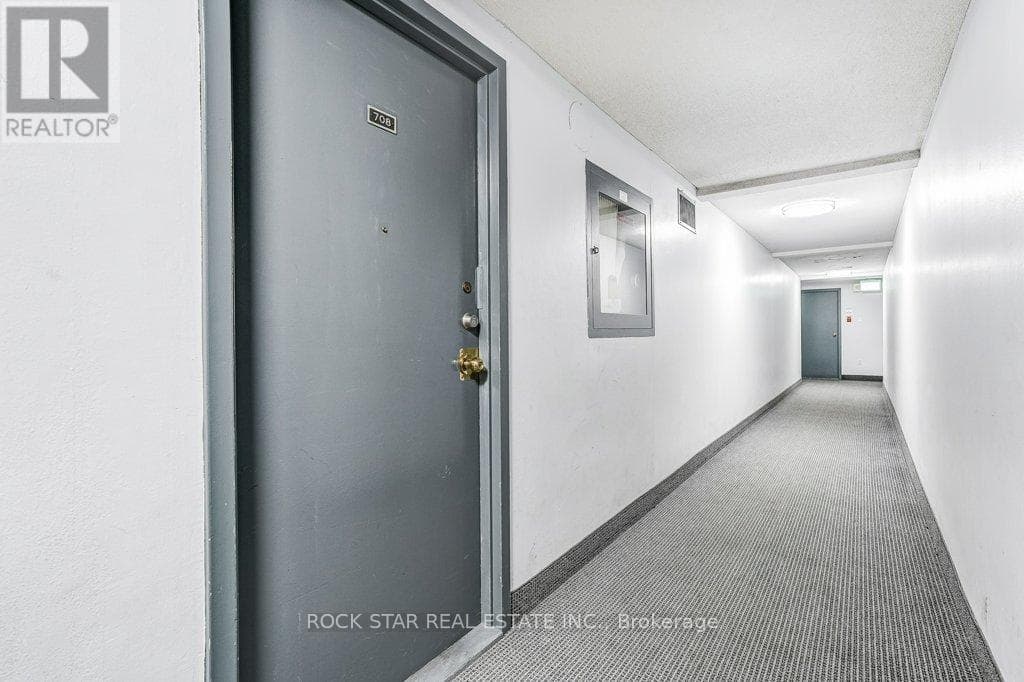 Photo of 708 - 10 SUNNY GLENWAY