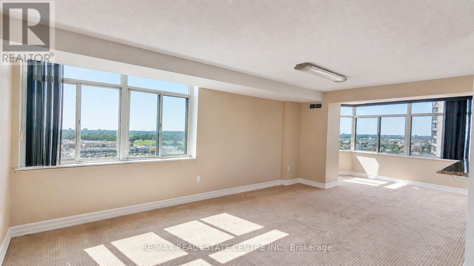 Photo of 1515 - 300 WEBB DRIVE