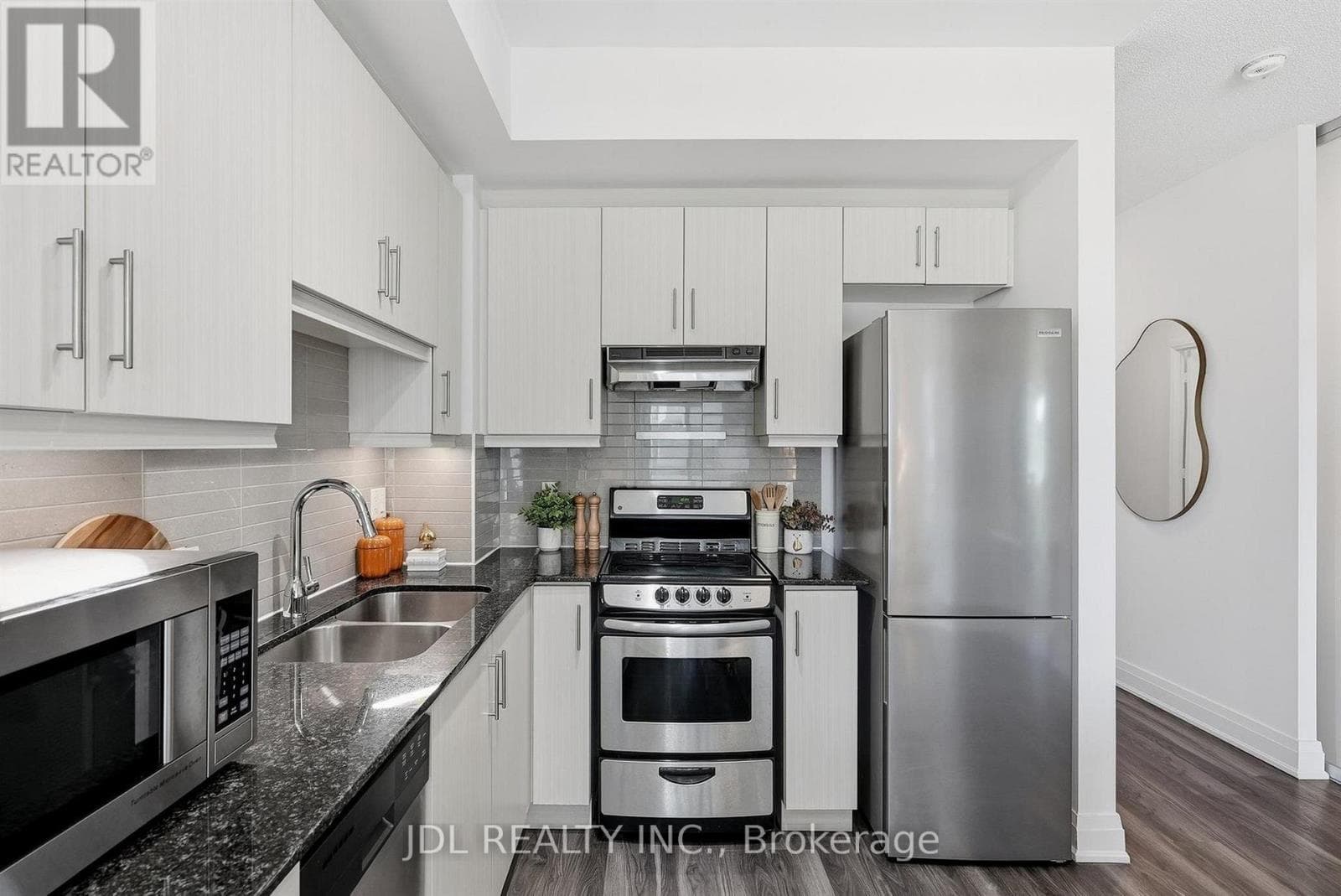 Photo of 220 - 68 CANTERBURY PLACE