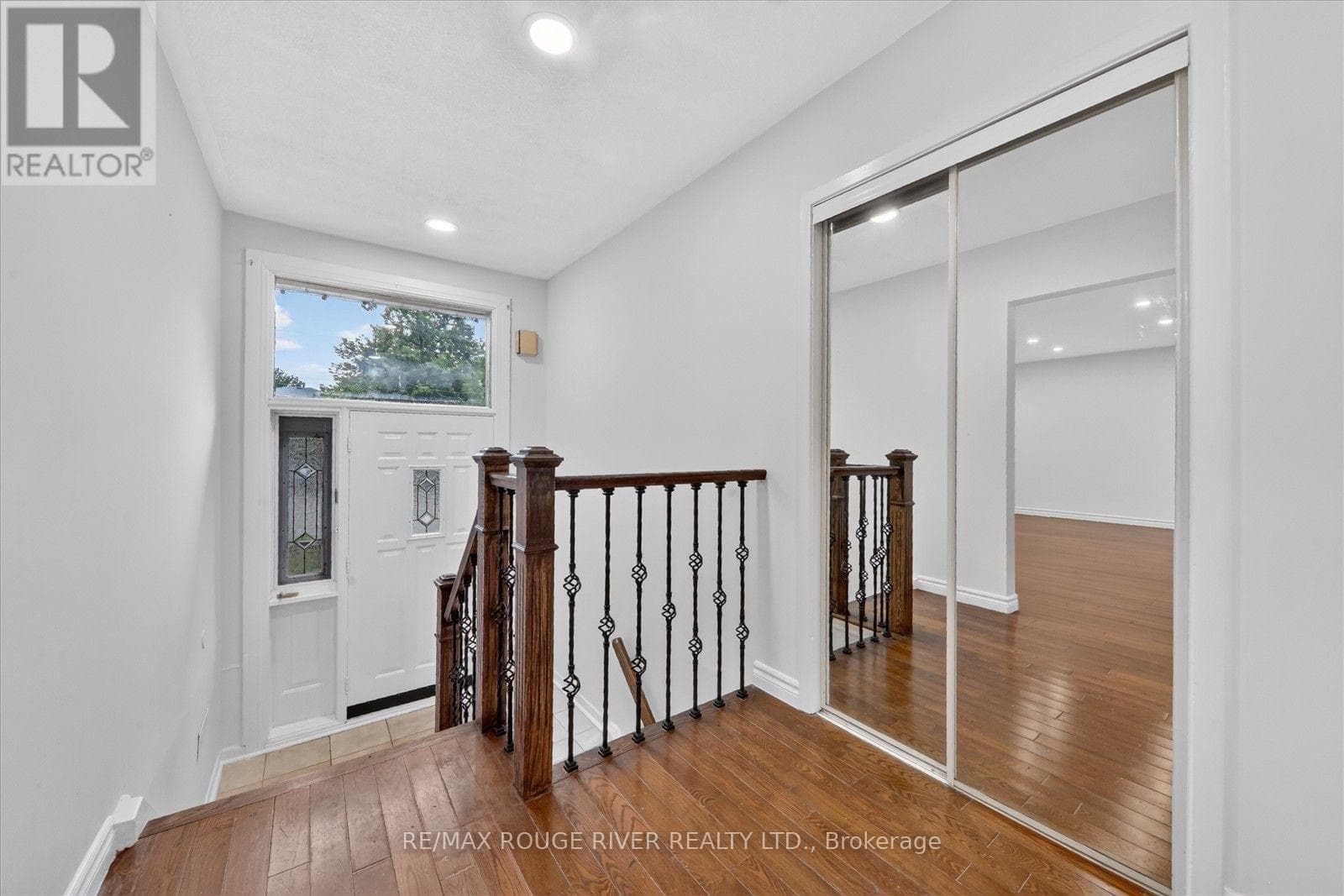 Photo of 30 SCARBORO AVENUE