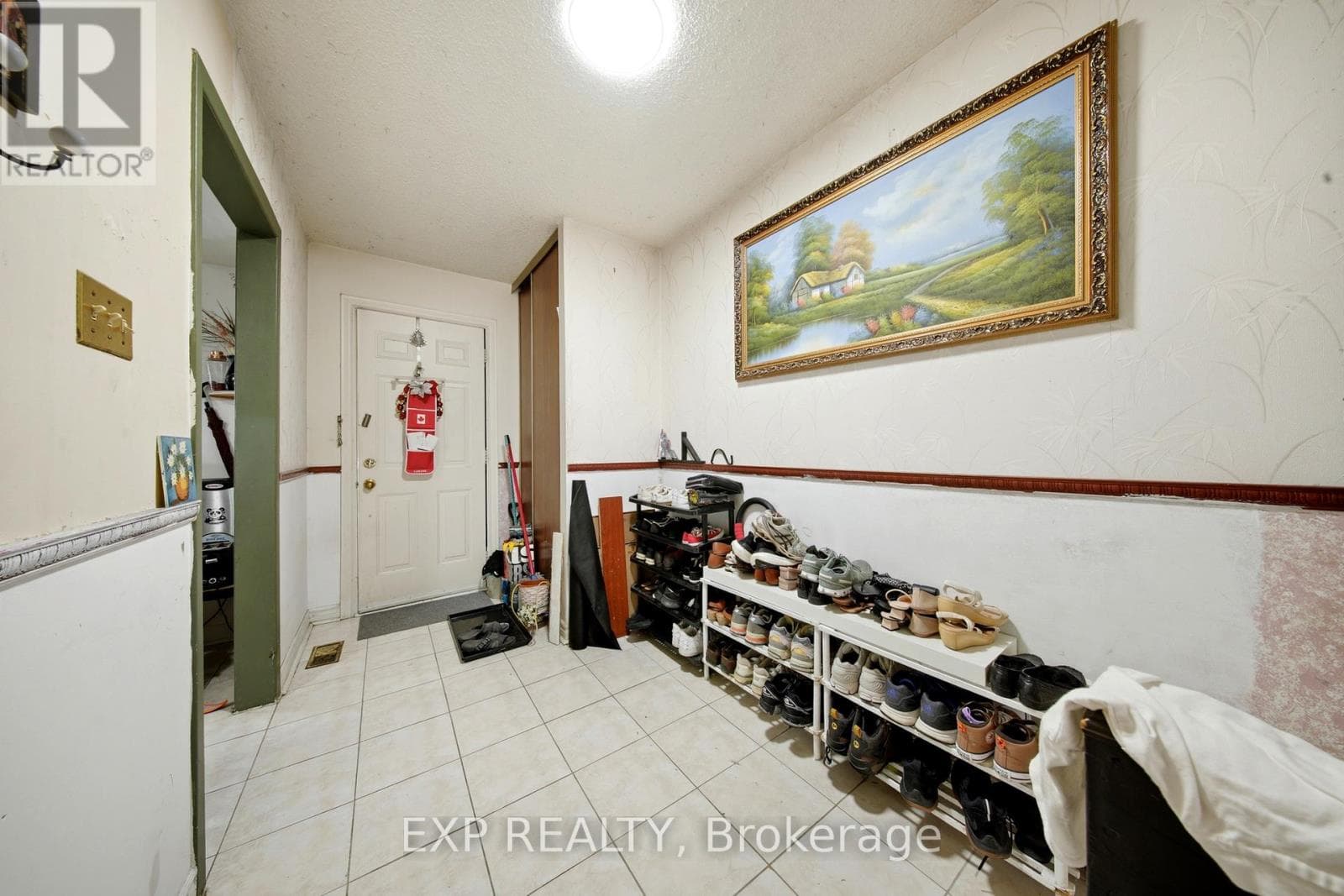 Photo of 8 - 275 MANSE ROAD