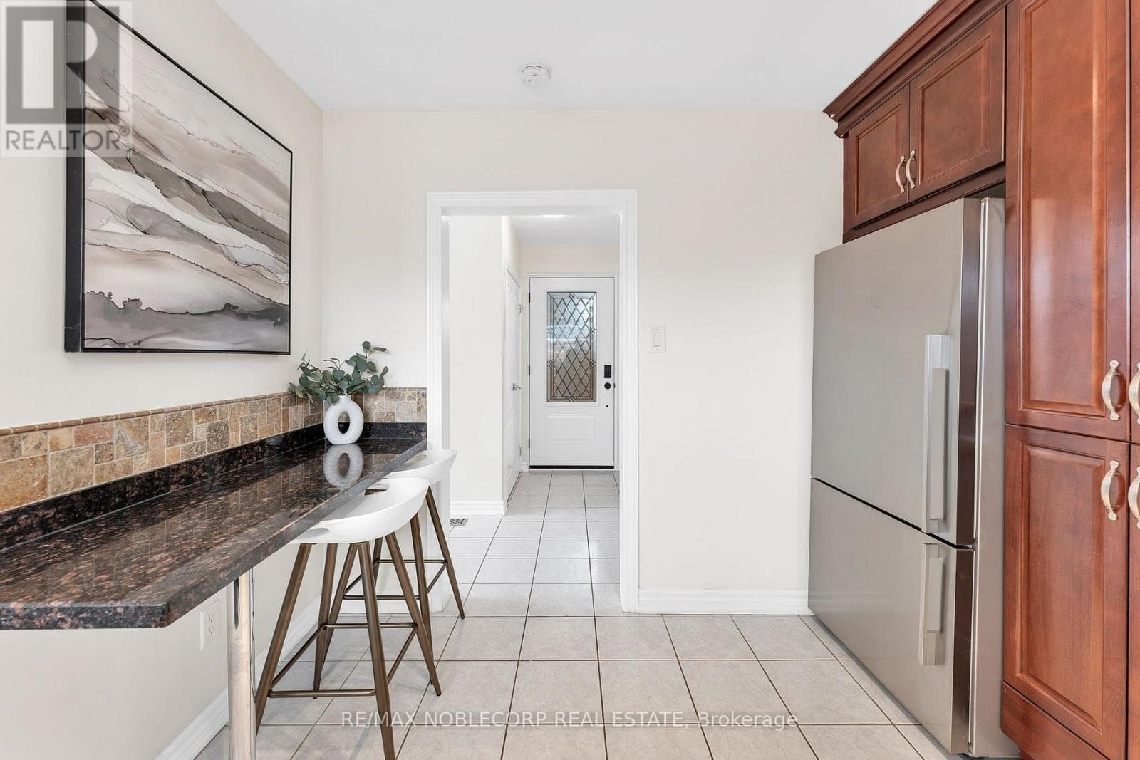 Photo of 4230 BLOOR STREET W