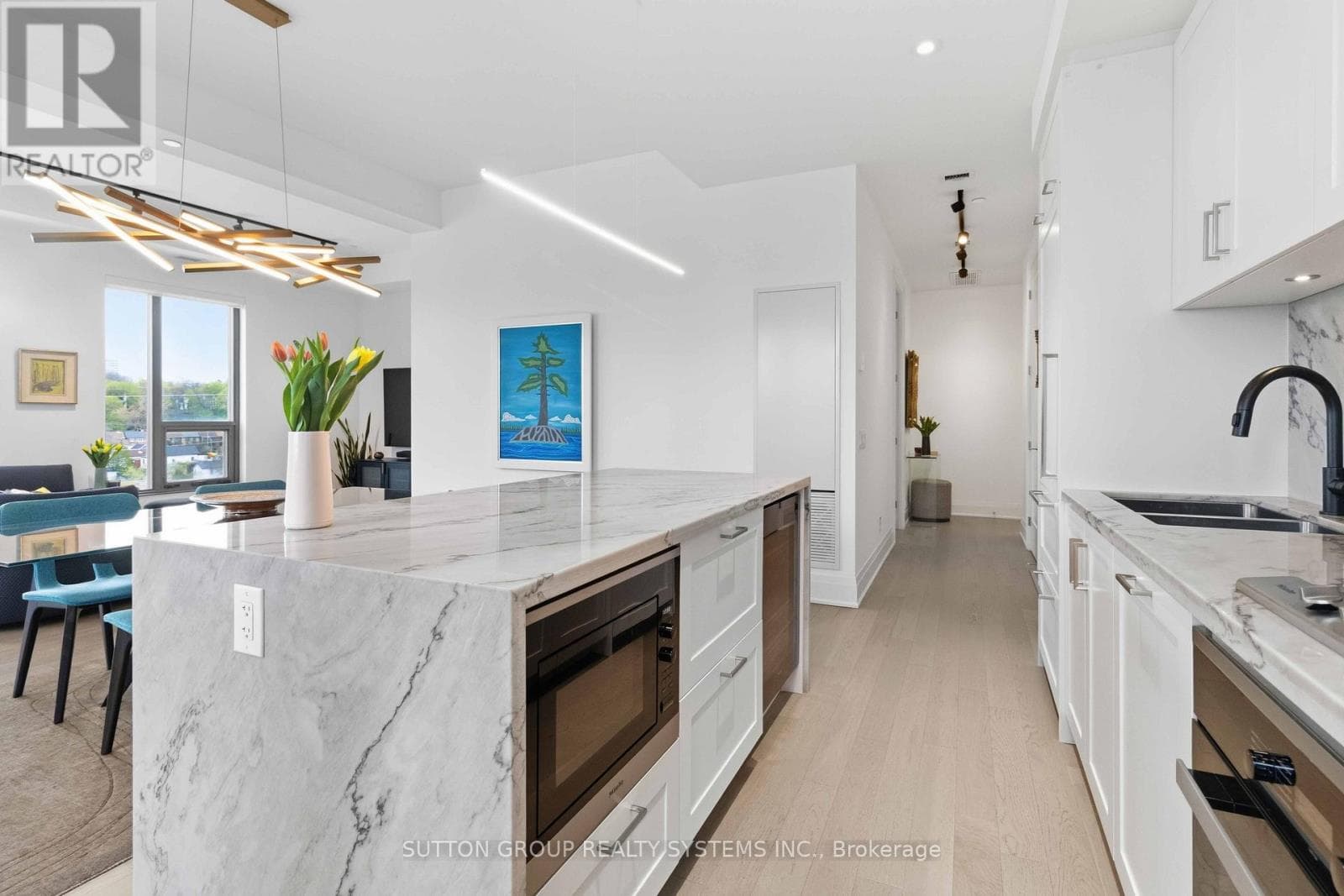 Photo of GPH26 - 280 HOWLAND AVENUE