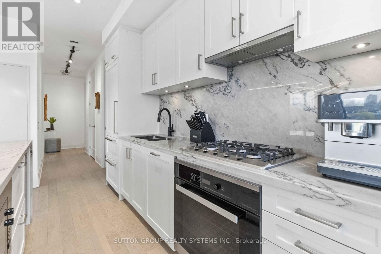 Photo of GPH26 - 280 HOWLAND AVENUE