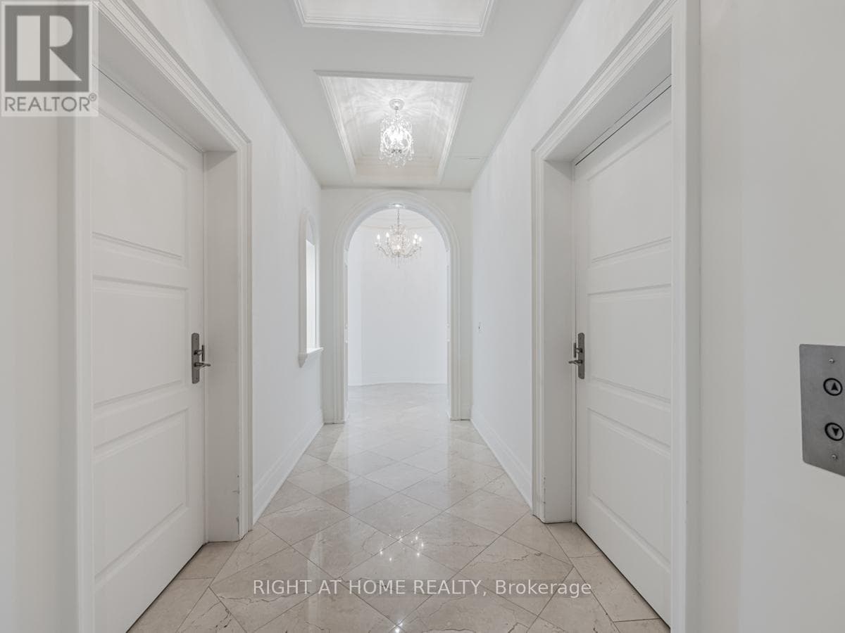 Photo of LPH19 - 2095 LAKE SHORE BOULEVARD W